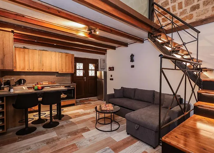 Medieval Apartment Estiva